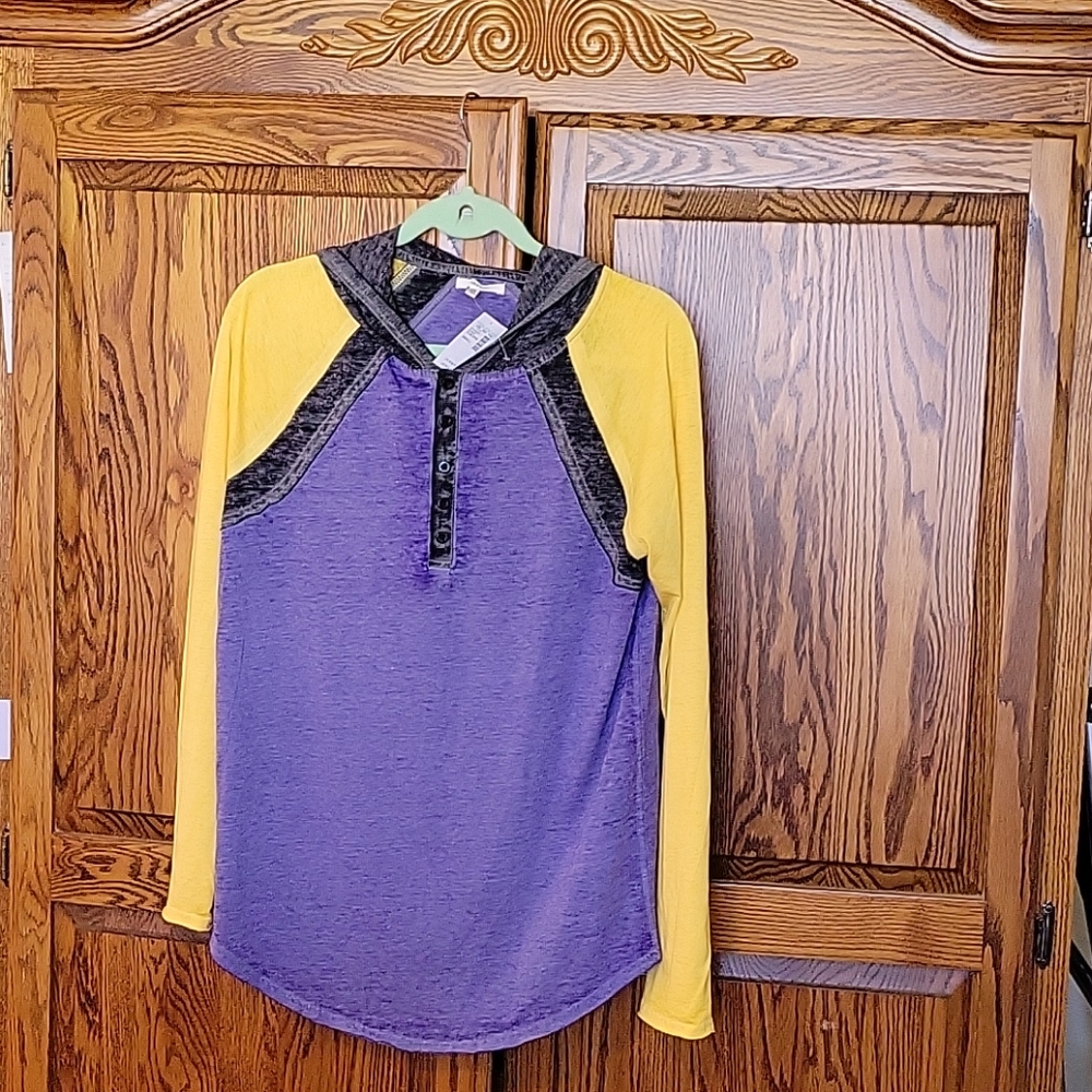 New raglan sleeve hoodie